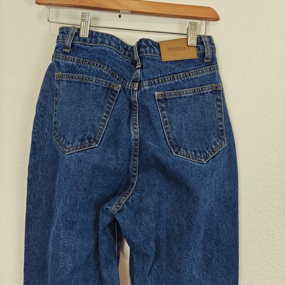Meshki High Waisted Straight Leg Distressed Jeans In Dark Denim Blue Size 4 US - Picture 9 of 11
